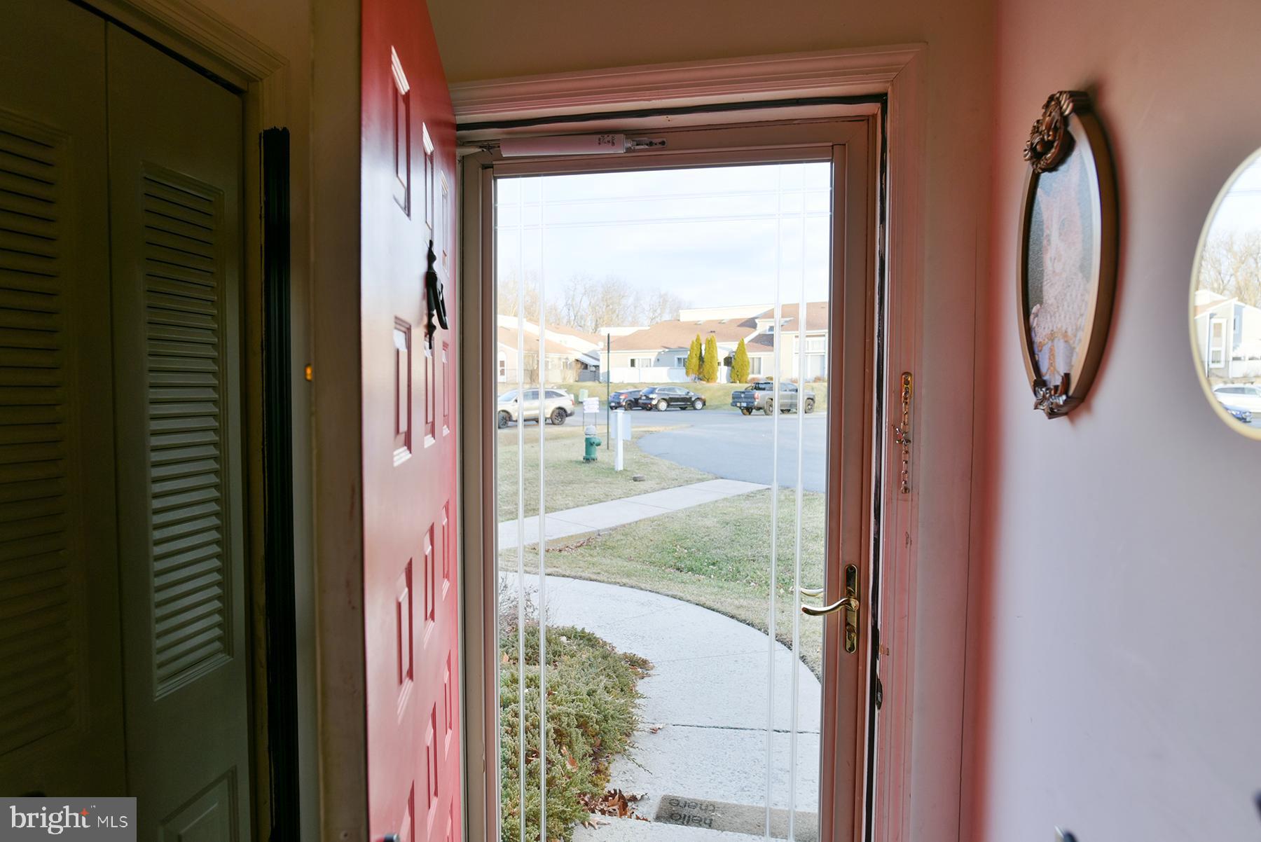 1507 KENSINGTON DRIVE