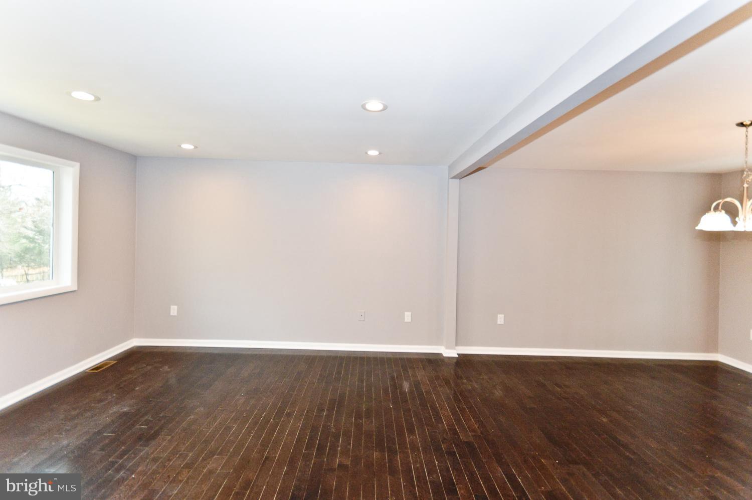 MARLTON - Residential