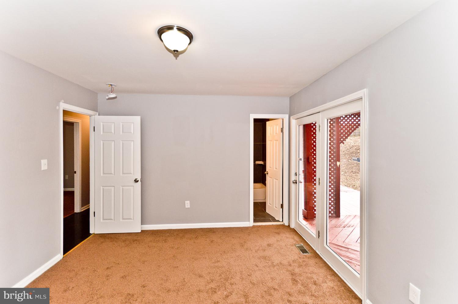 MARLTON - Residential