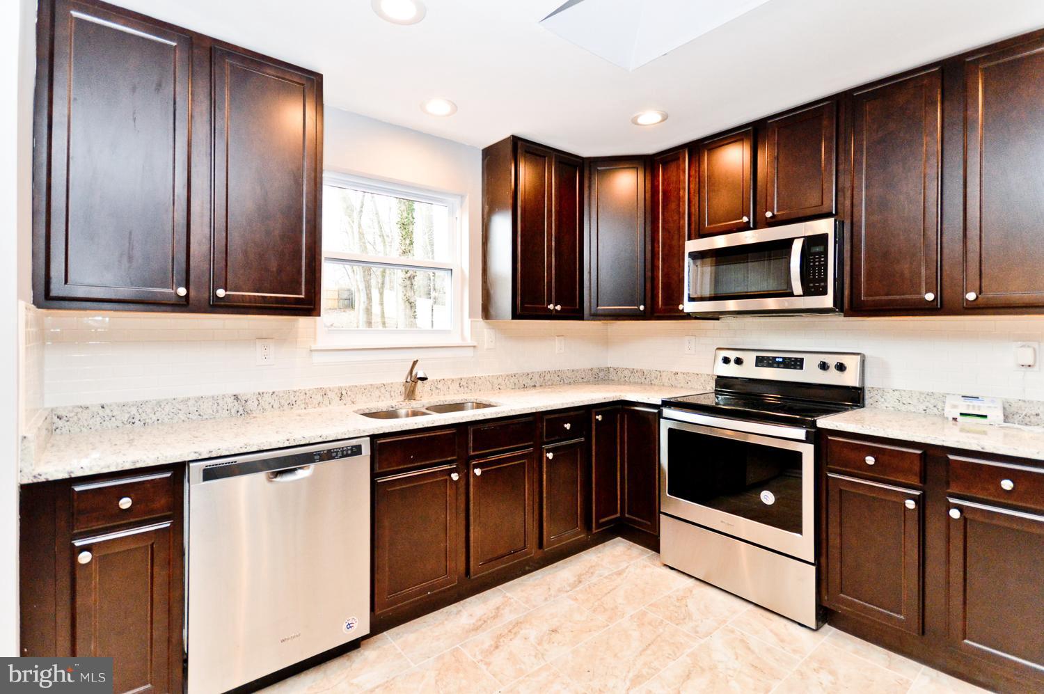 MARLTON - Residential