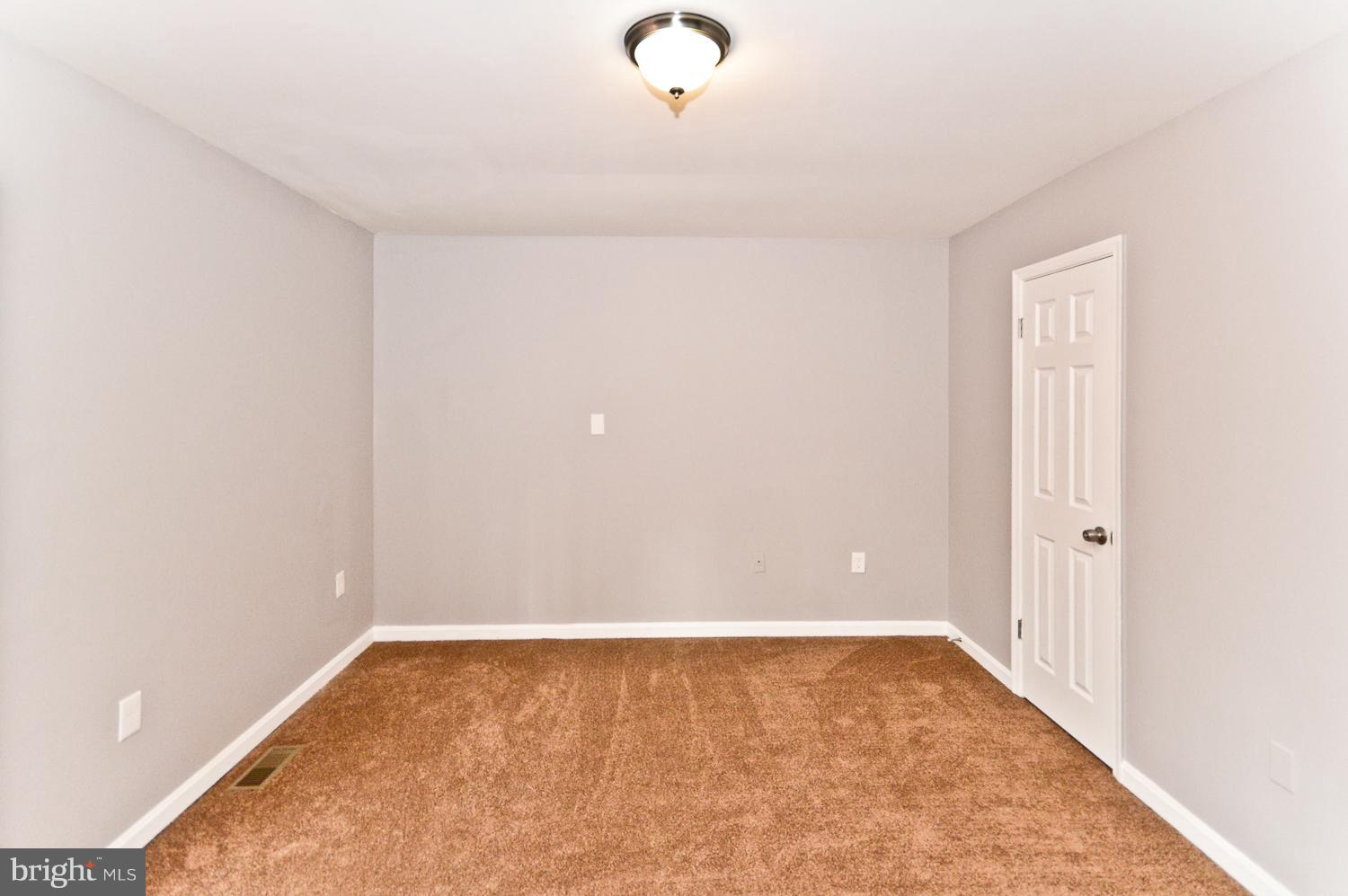 MARLTON - Residential