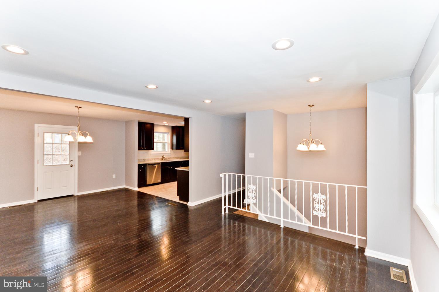 MARLTON - Residential