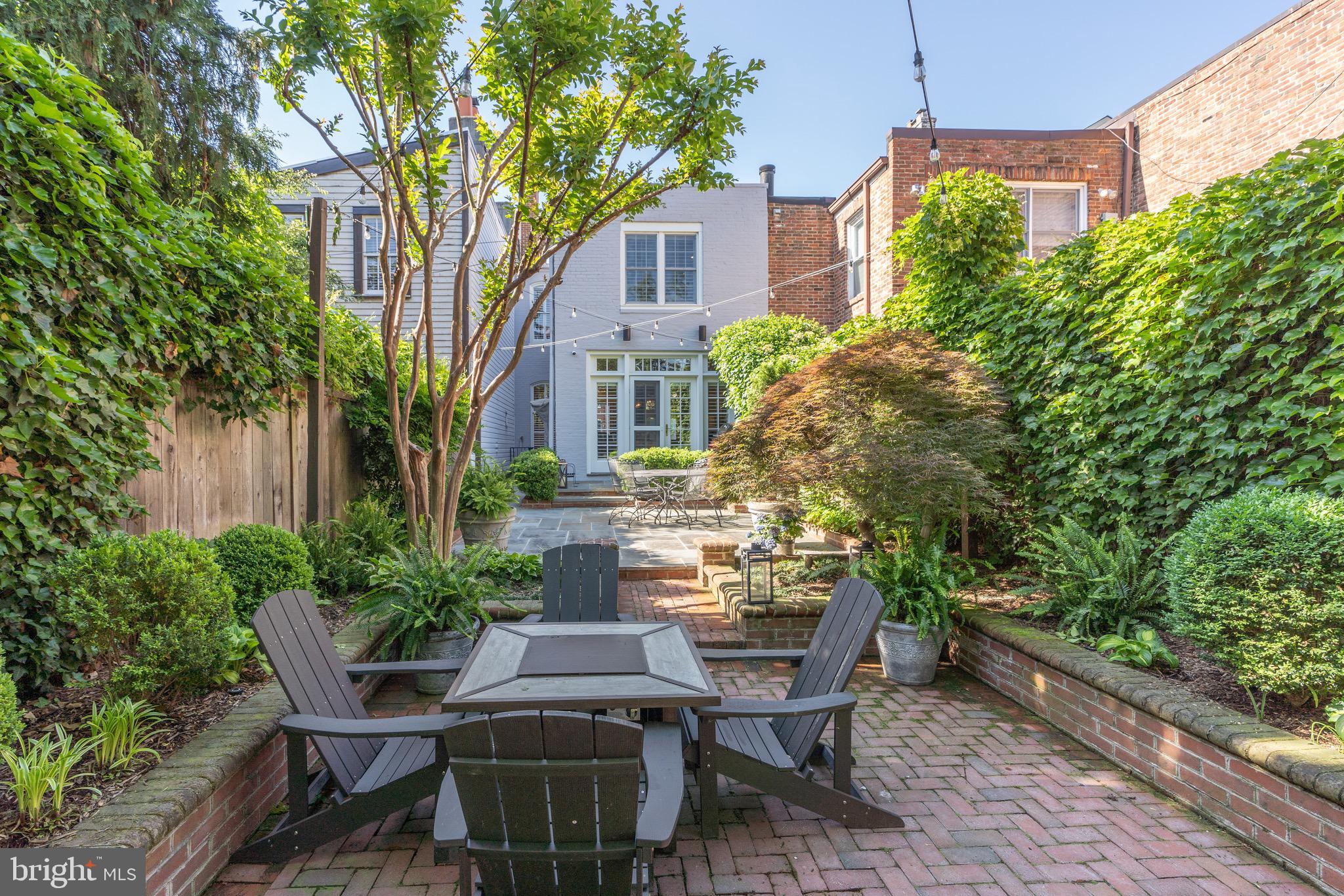 GEORGETOWN - Residential