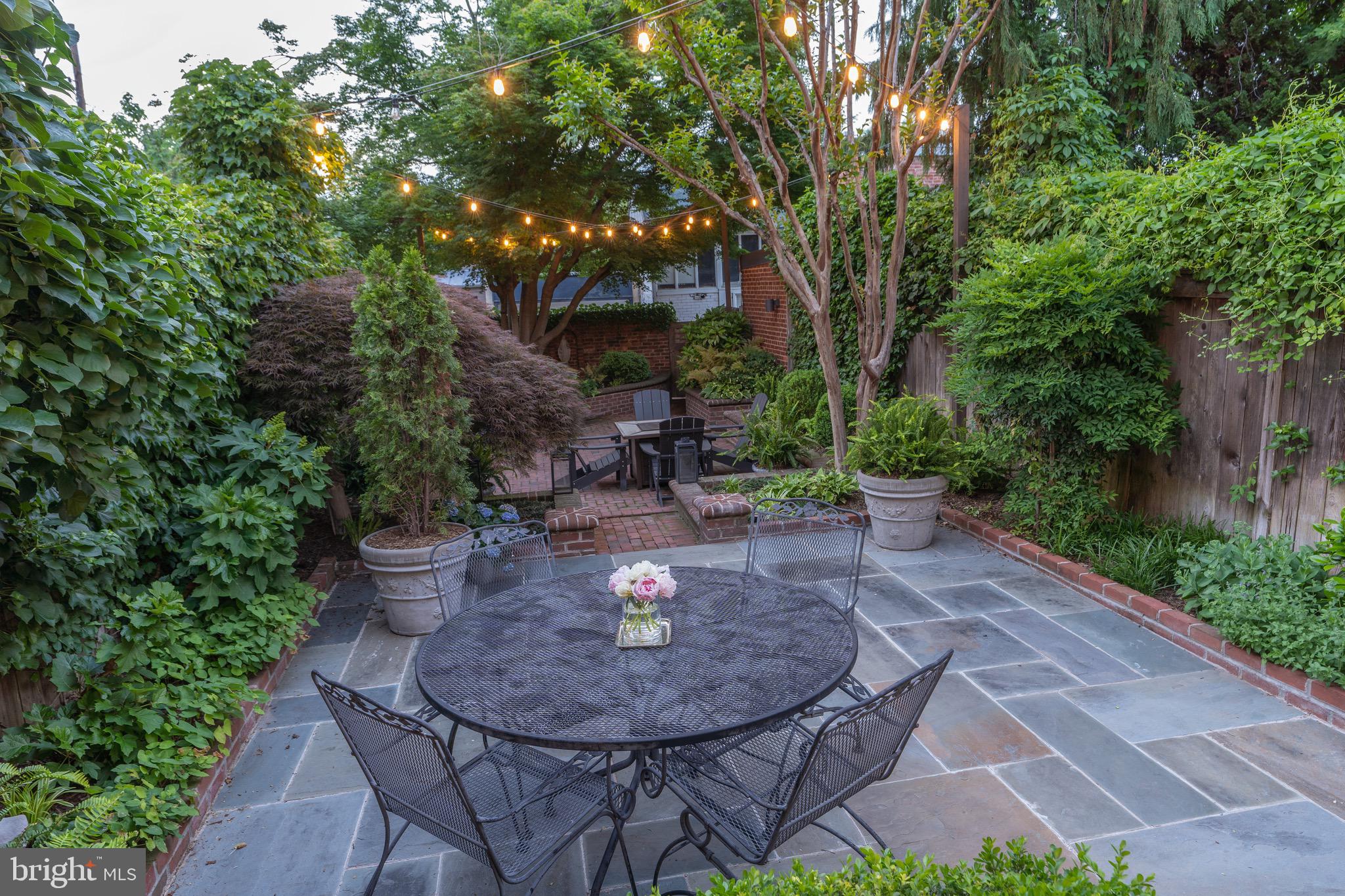 GEORGETOWN - Residential
