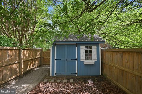 Tiny photo for 539 E Nelson Avenue E, ALEXANDRIA, VA 22301 (MLS # VAAX2059200)