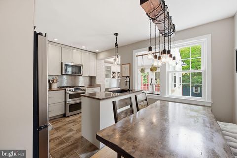 Tiny photo for 539 E Nelson Avenue E, ALEXANDRIA, VA 22301 (MLS # VAAX2059200)