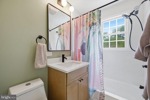 Tiny photo for 539 E Nelson Avenue E, ALEXANDRIA, VA 22301 (MLS # VAAX2059200)