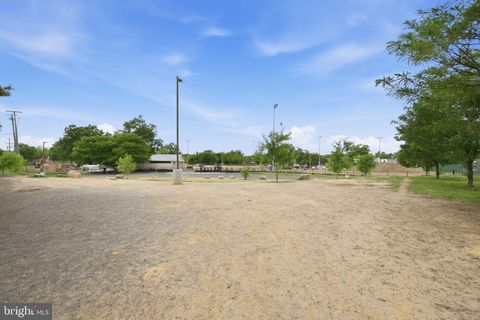 Tiny photo for 539 E Nelson Avenue E, ALEXANDRIA, VA 22301 (MLS # VAAX2059200)