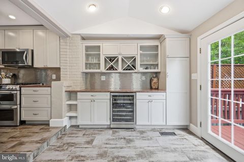 Tiny photo for 539 E Nelson Avenue E, ALEXANDRIA, VA 22301 (MLS # VAAX2059200)
