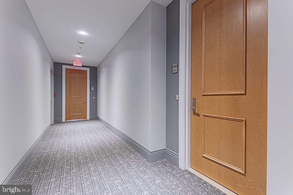 MIDTOWN AT RESTON TOWN CENTER - Residential