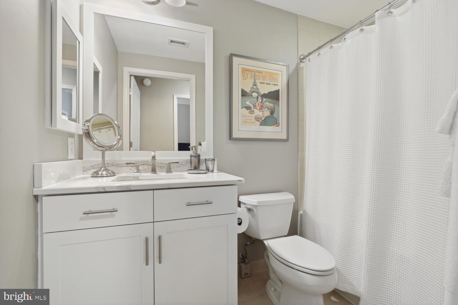 MIDTOWN AT RESTON TOWN CENTER - Residential