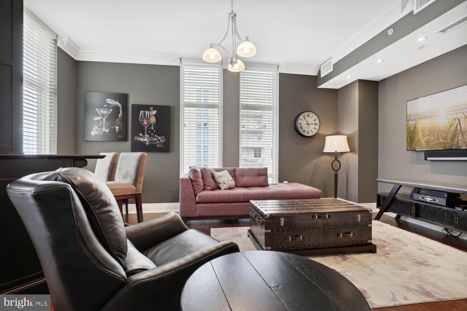 MIDTOWN AT RESTON TOWN CENTER - Residential