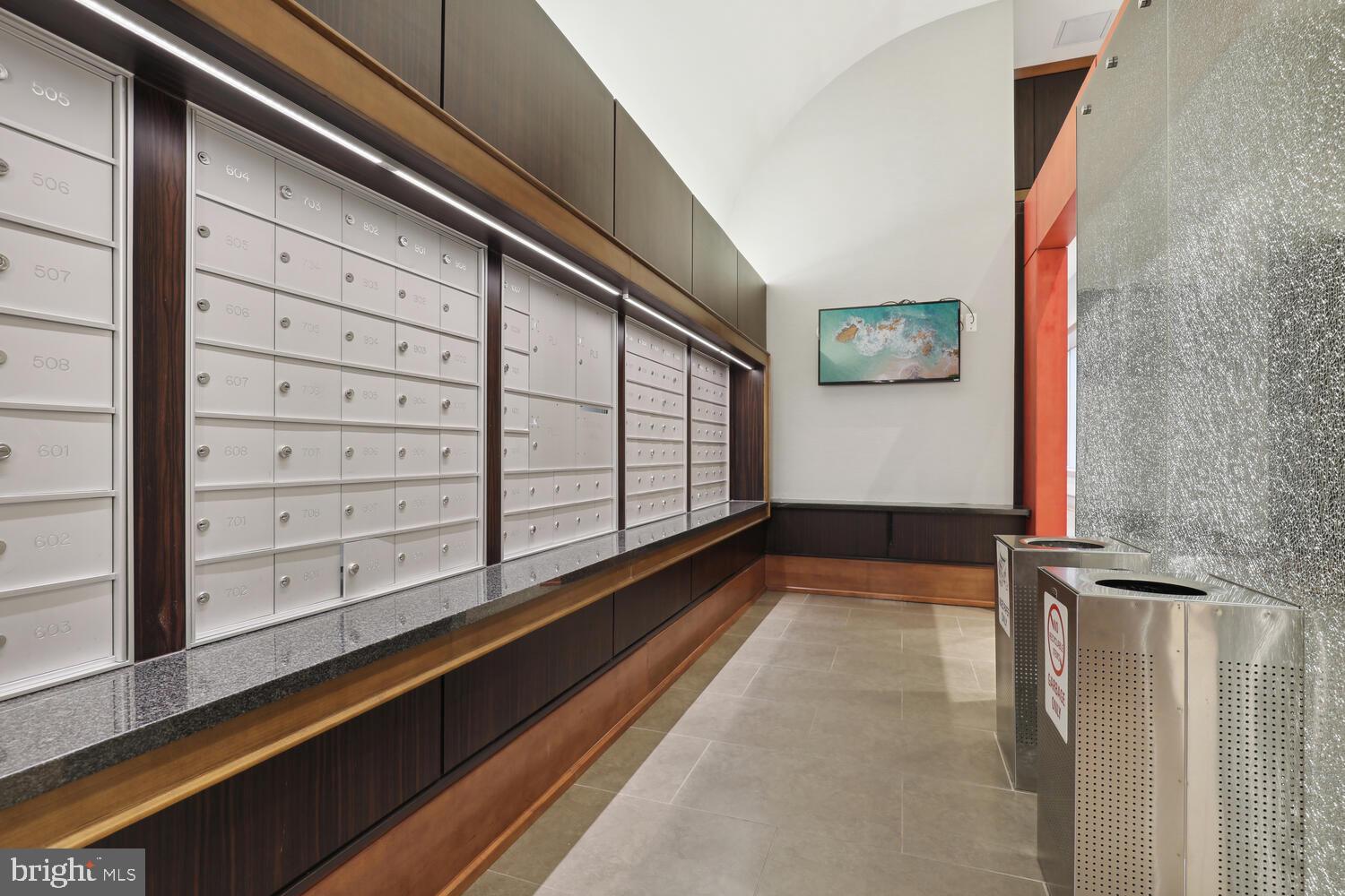 MIDTOWN AT RESTON TOWN CENTER - Residential