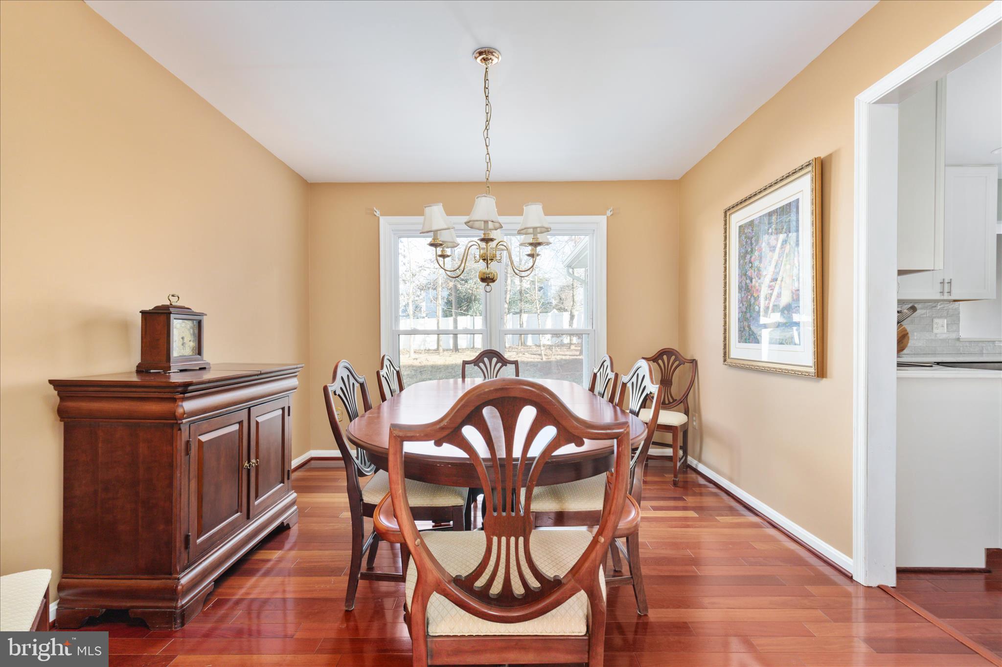 LEE MANOR - Residential