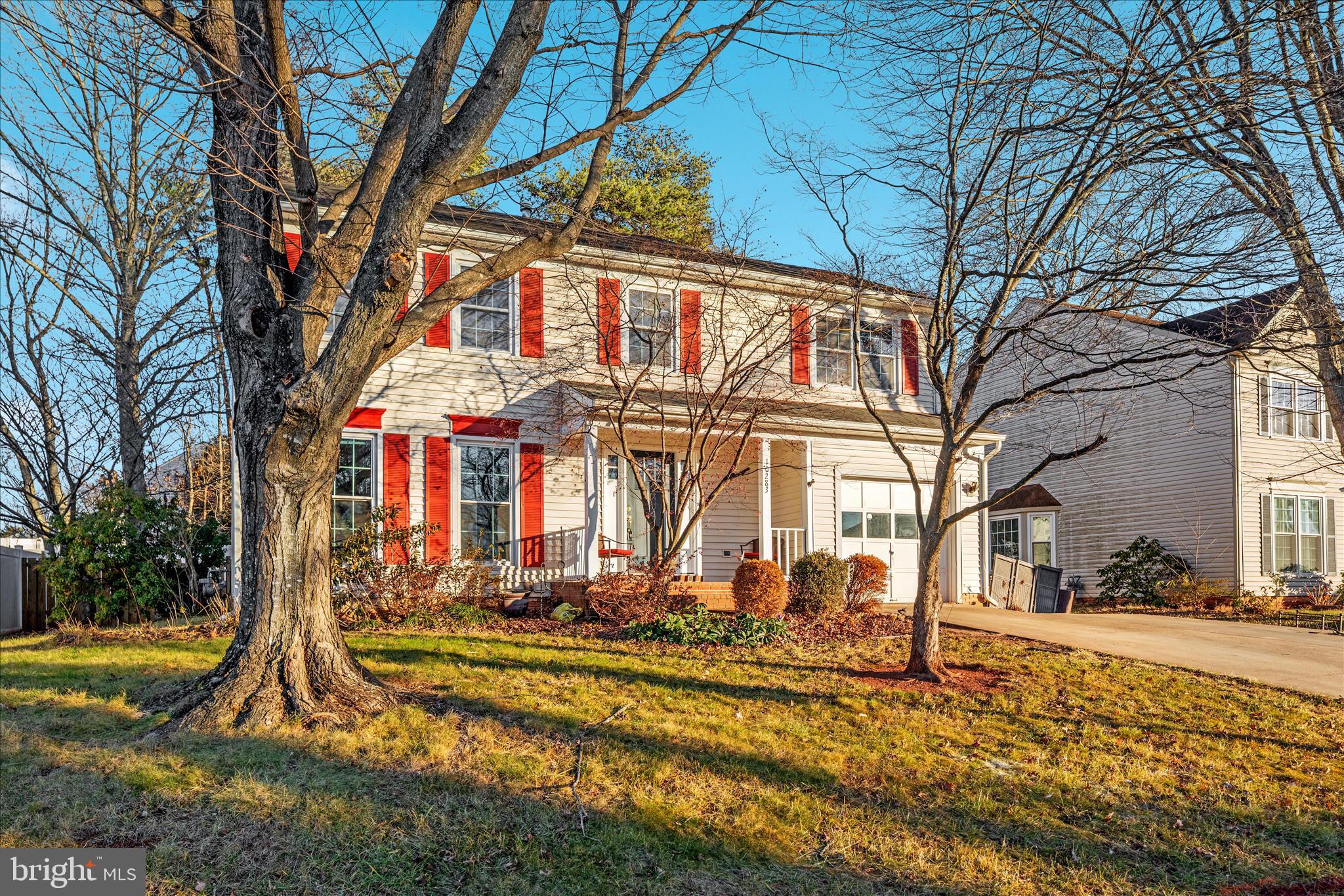 LEE MANOR - Residential