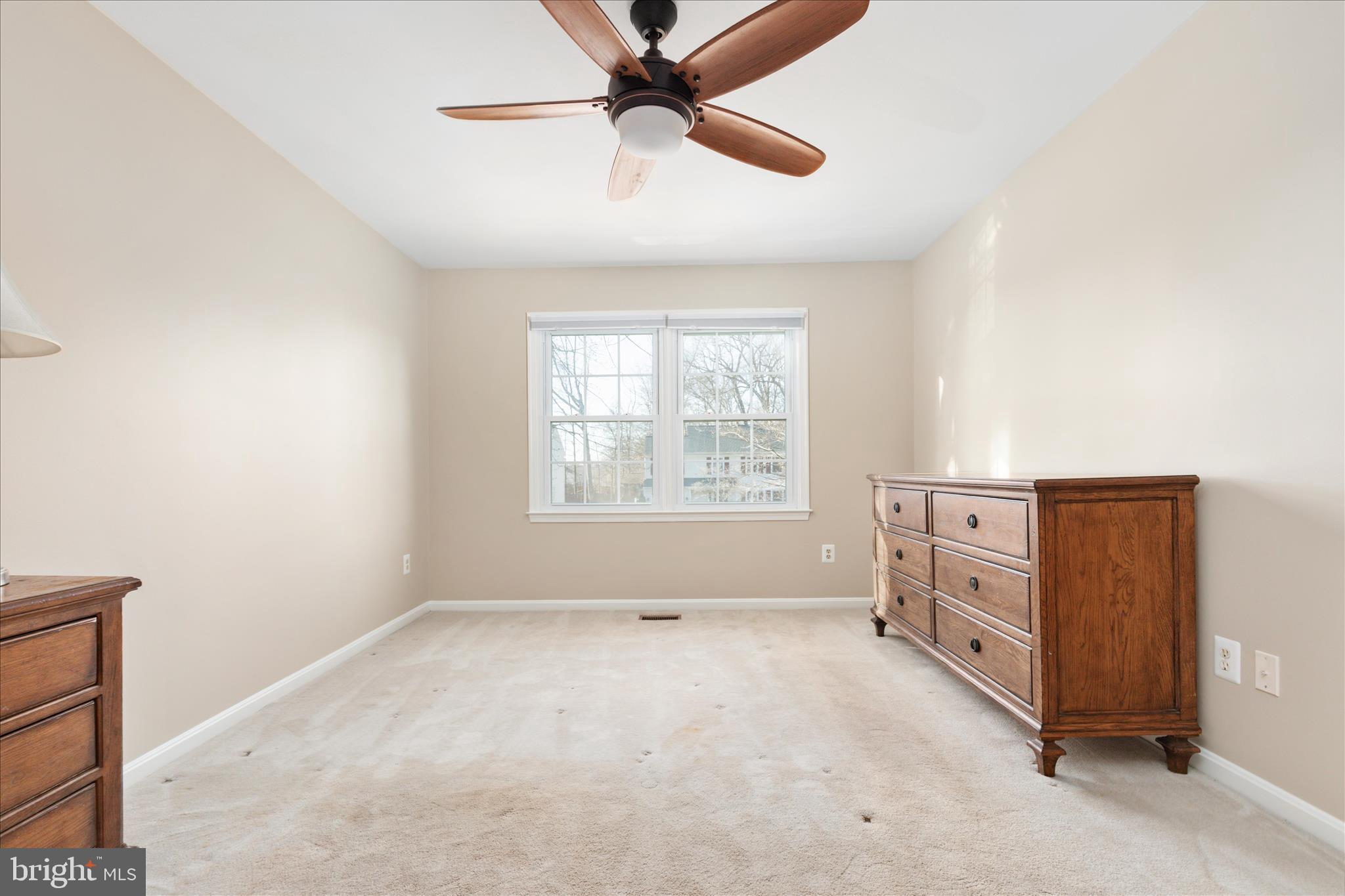 LEE MANOR - Residential