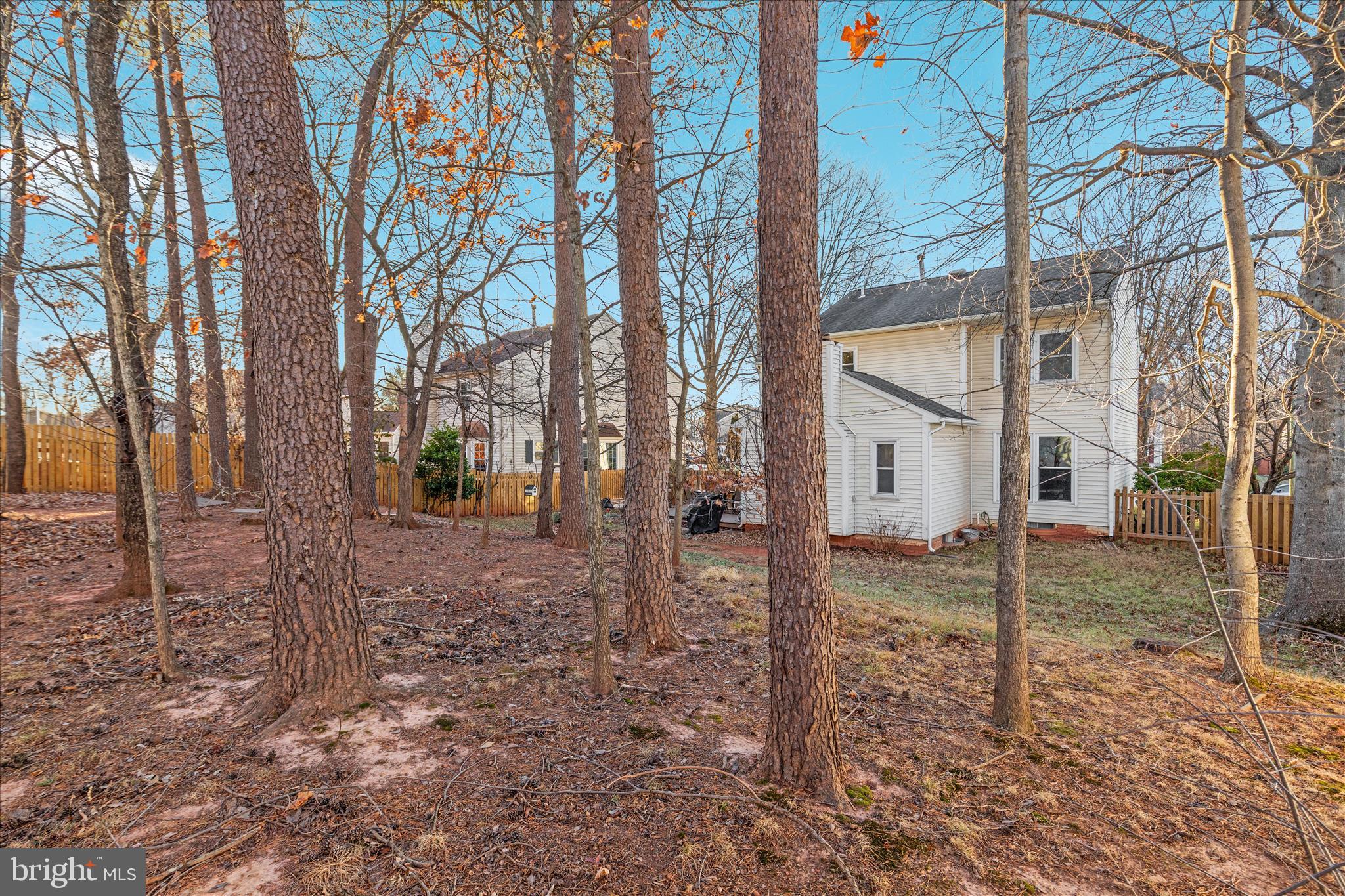 LEE MANOR - Residential