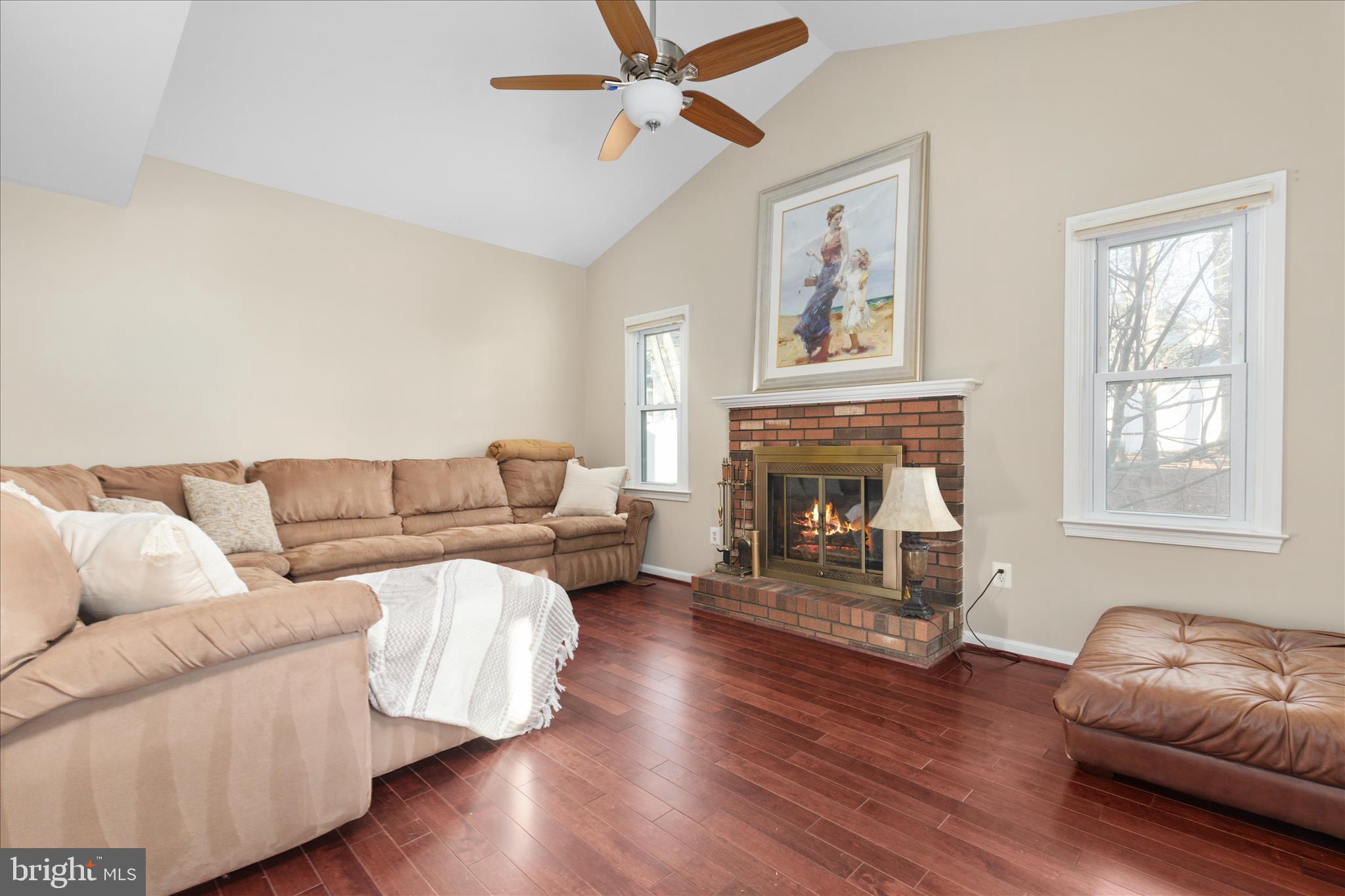 LEE MANOR - Residential