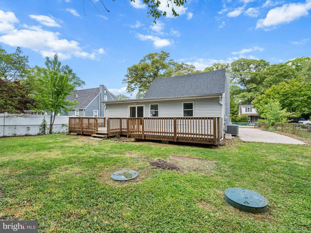 UPPER MAGOTHY BEACH - Residential