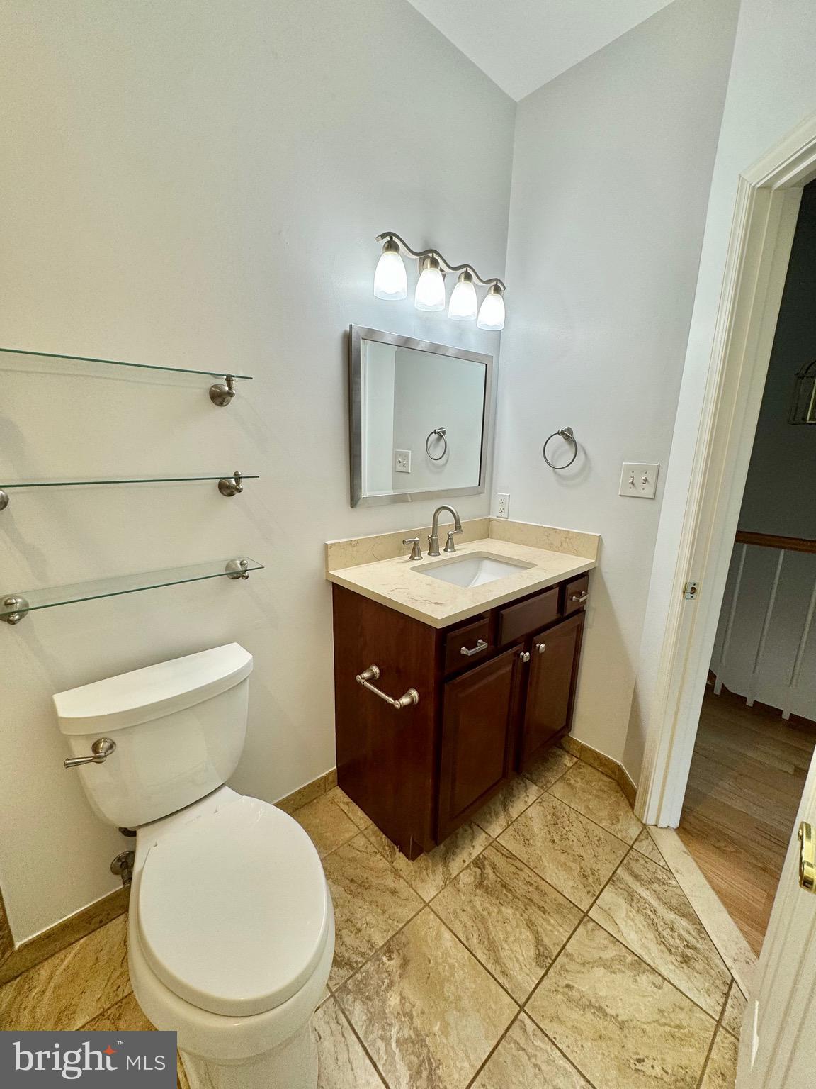 SEVEN OAKS - Residential Lease