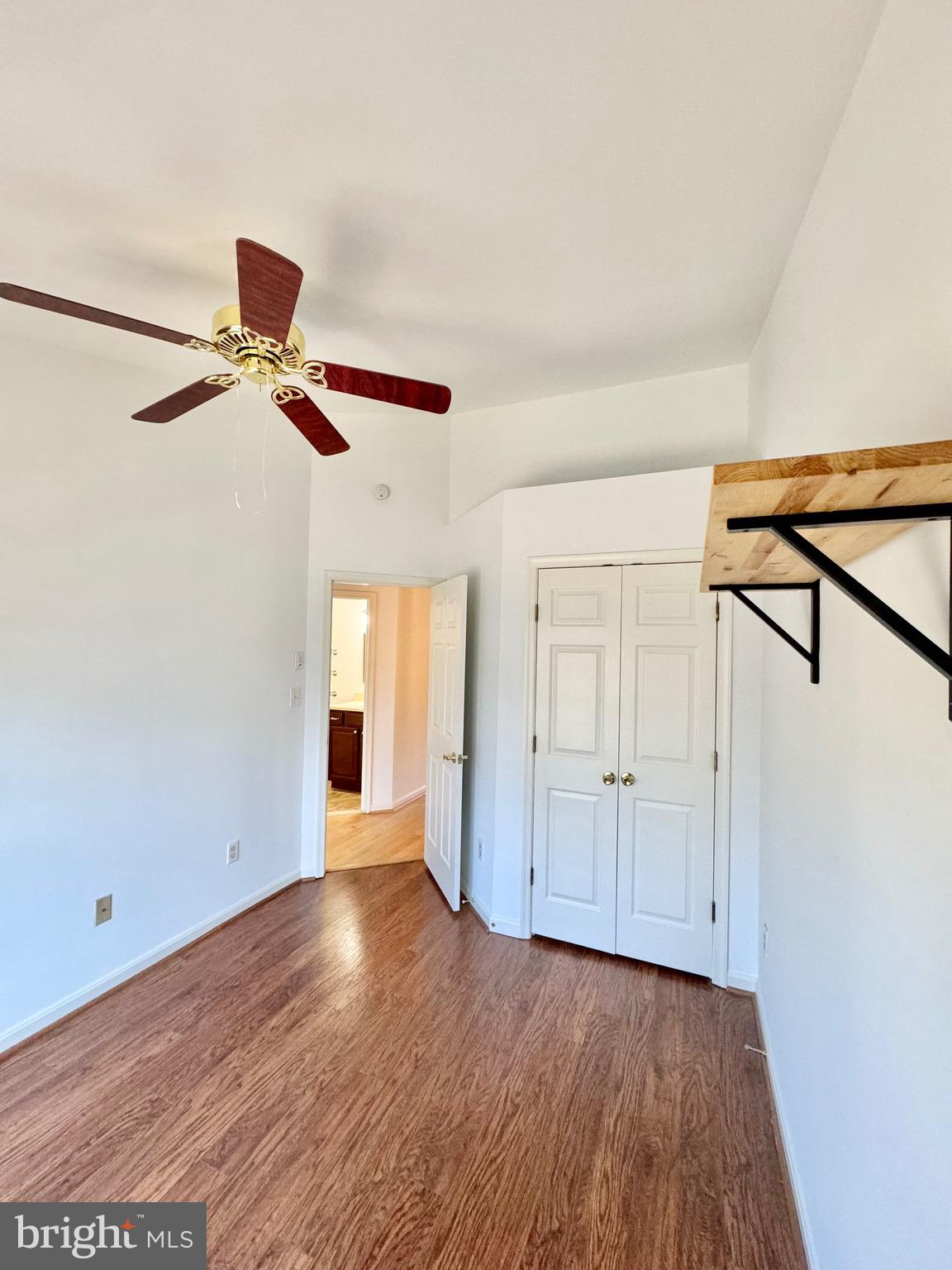 SEVEN OAKS - Residential Lease