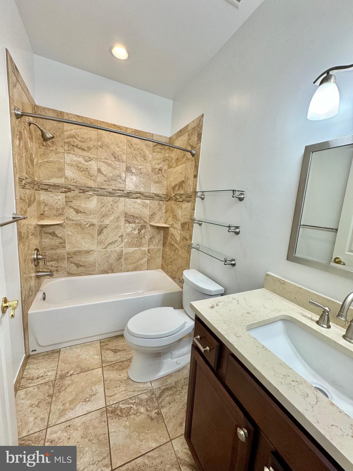 SEVEN OAKS - Residential Lease