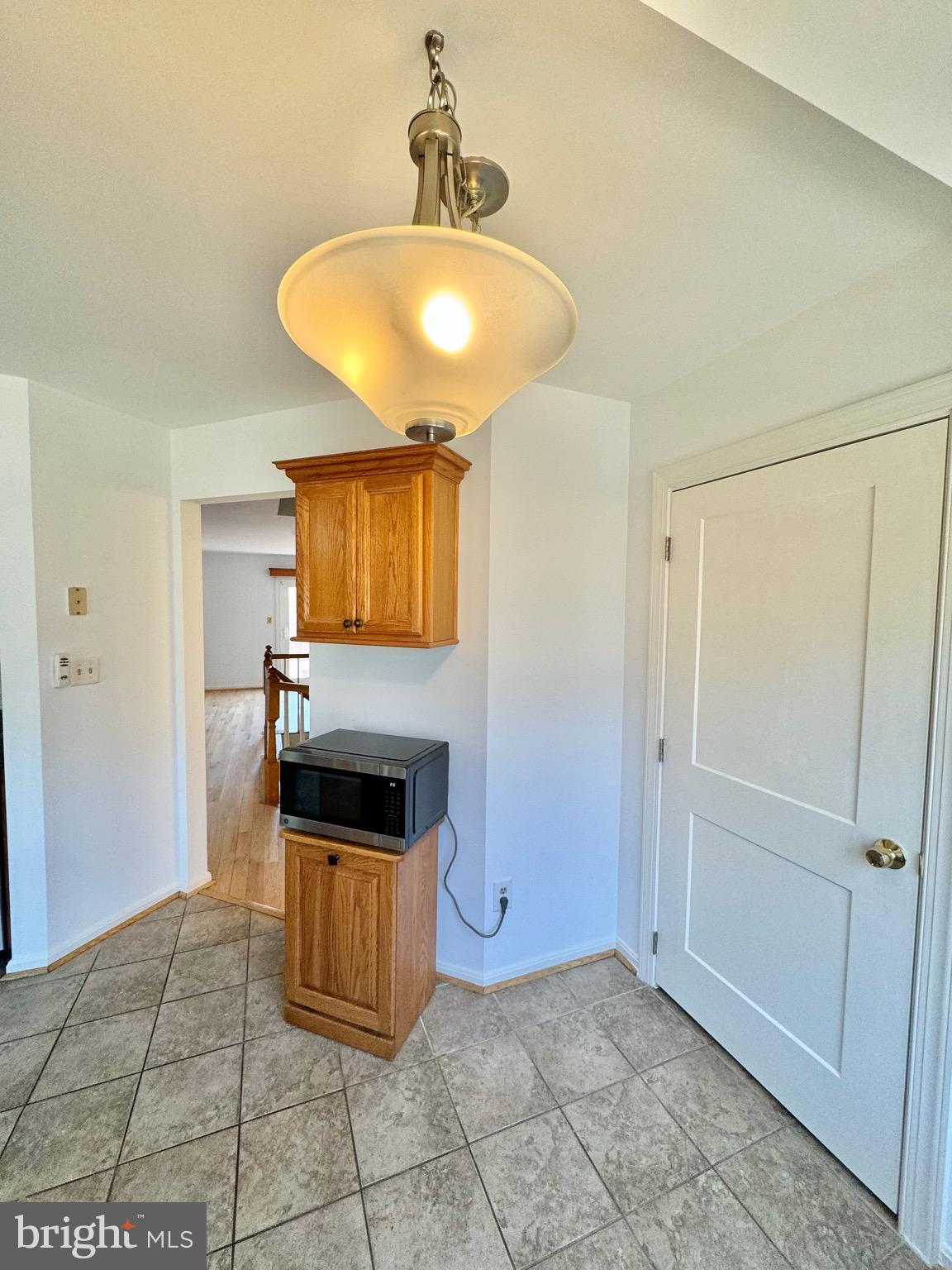 SEVEN OAKS - Residential Lease