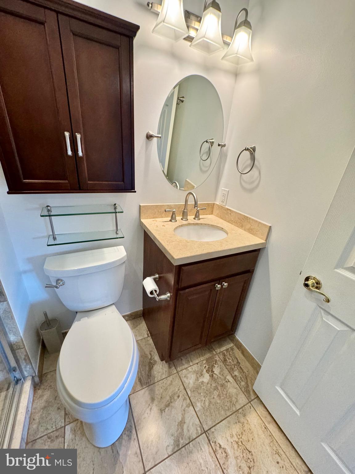 SEVEN OAKS - Residential Lease