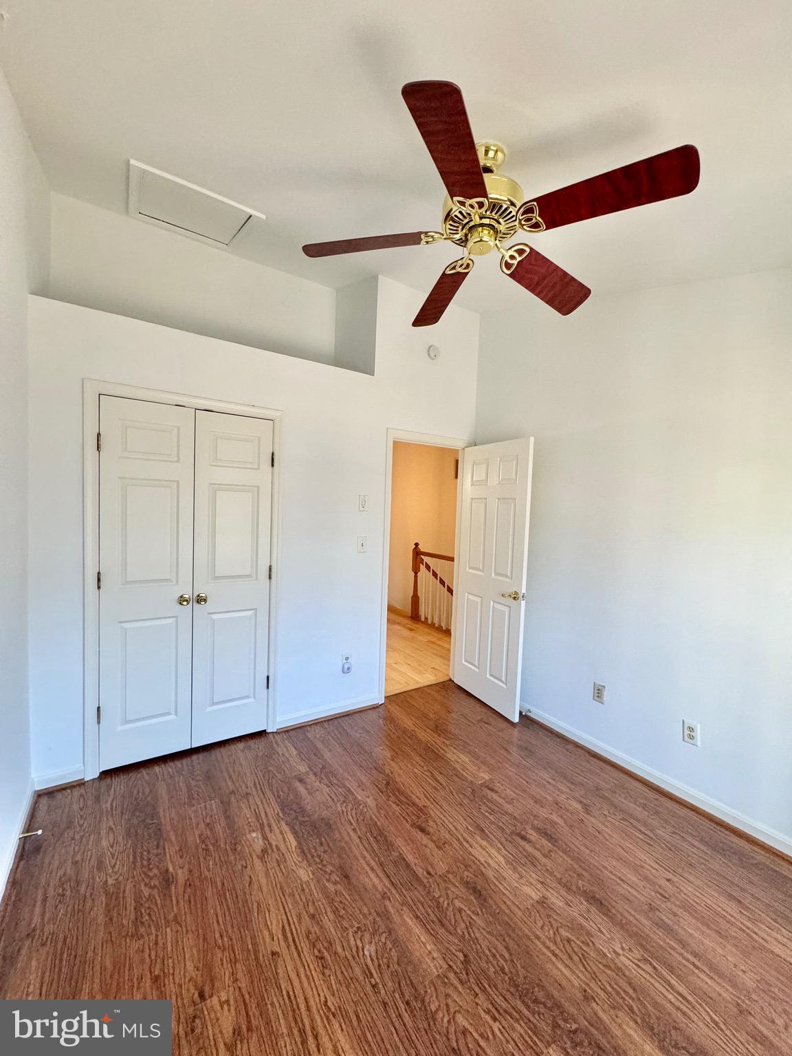 SEVEN OAKS - Residential Lease