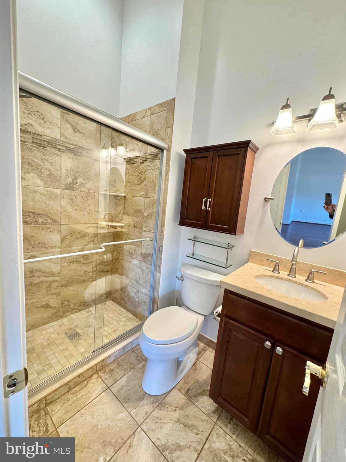 SEVEN OAKS - Residential Lease