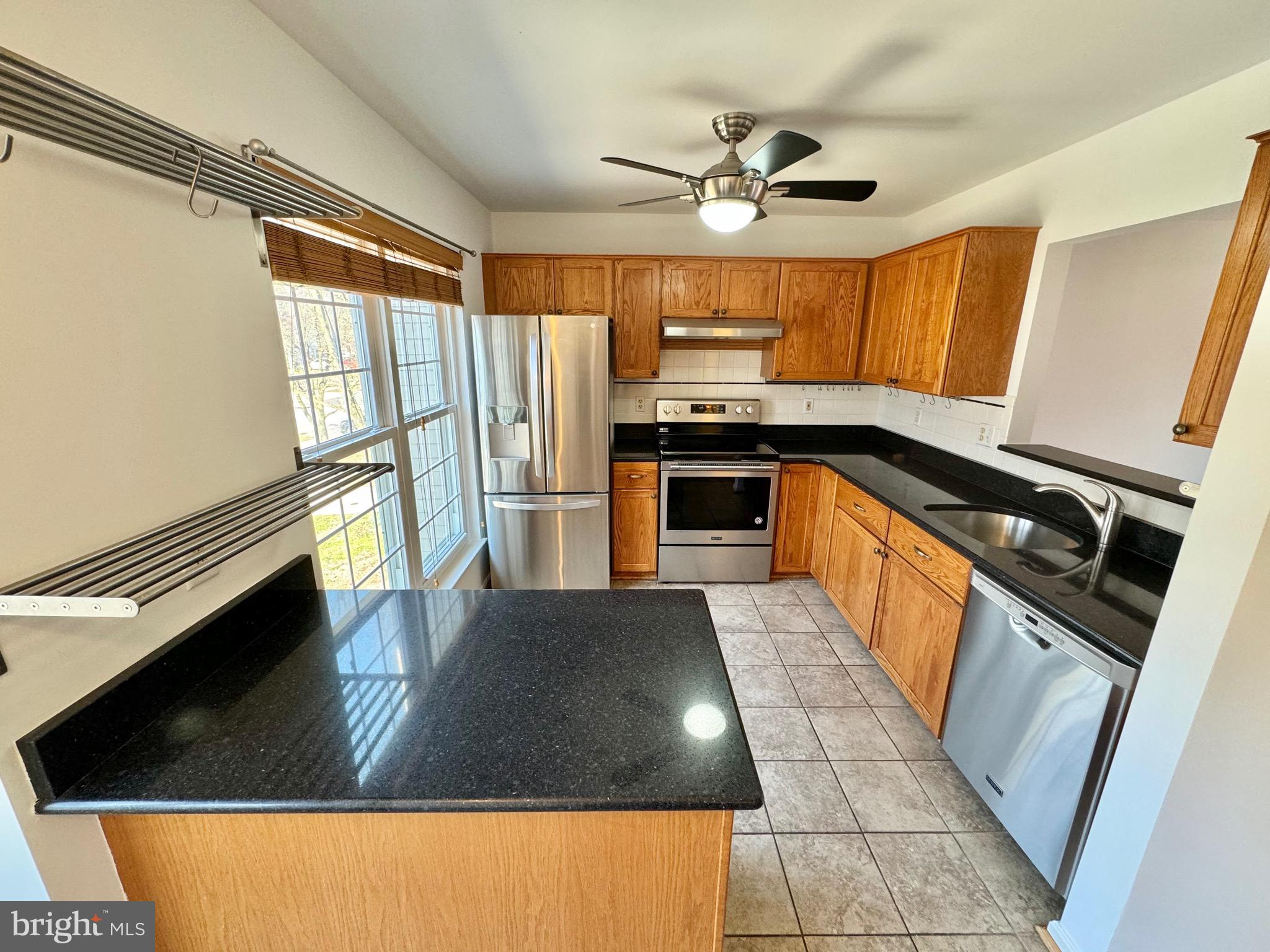 SEVEN OAKS - Residential Lease