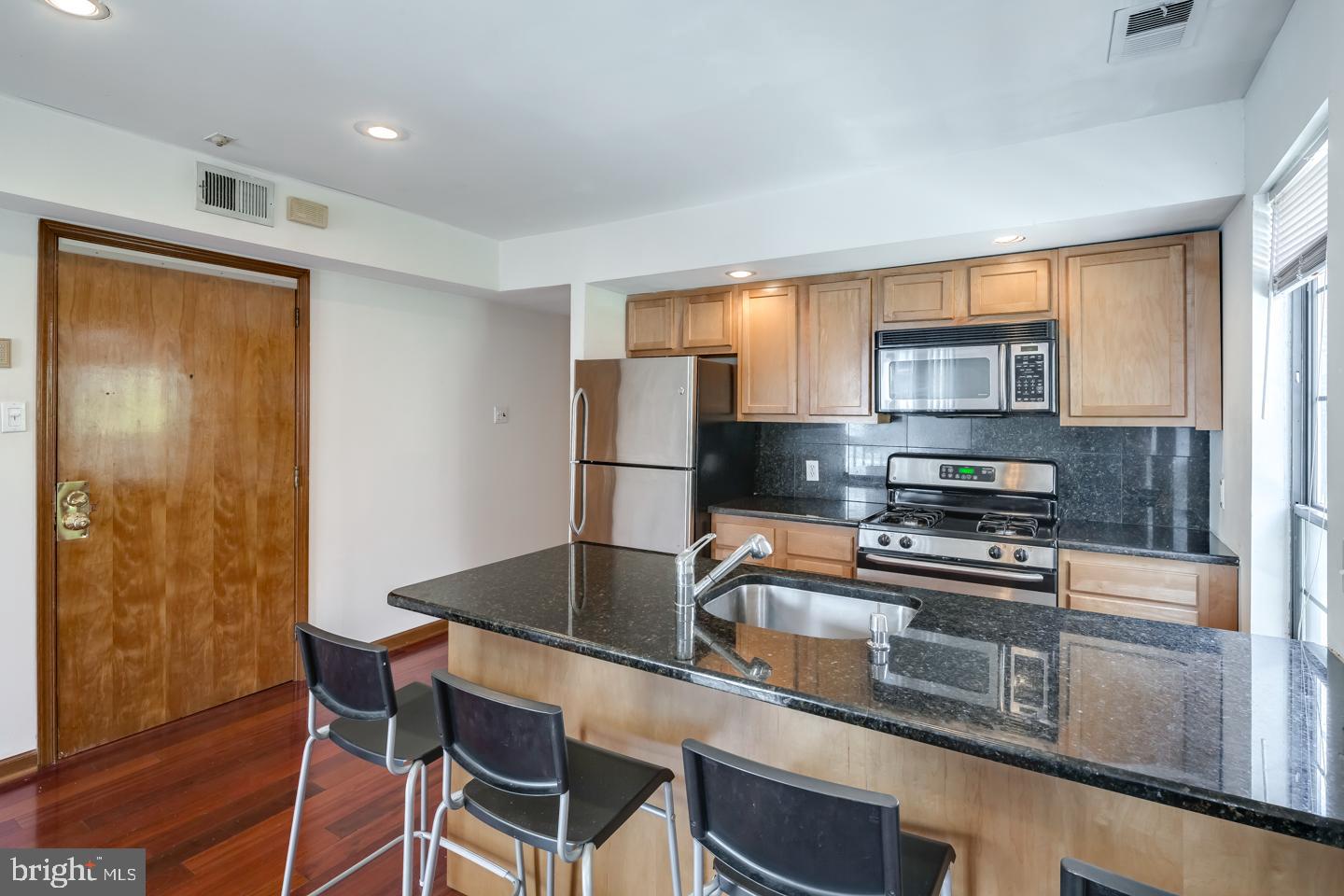 GRADUATE HOSPITAL - Residential Lease