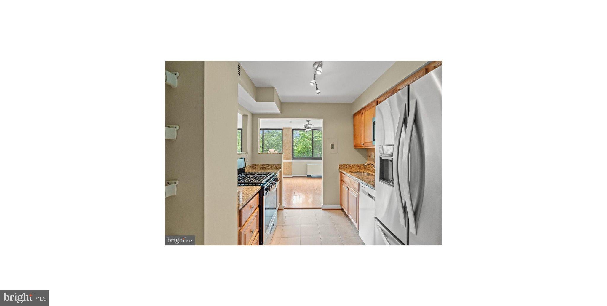600 ROOSEVELT BOULEVARD G16