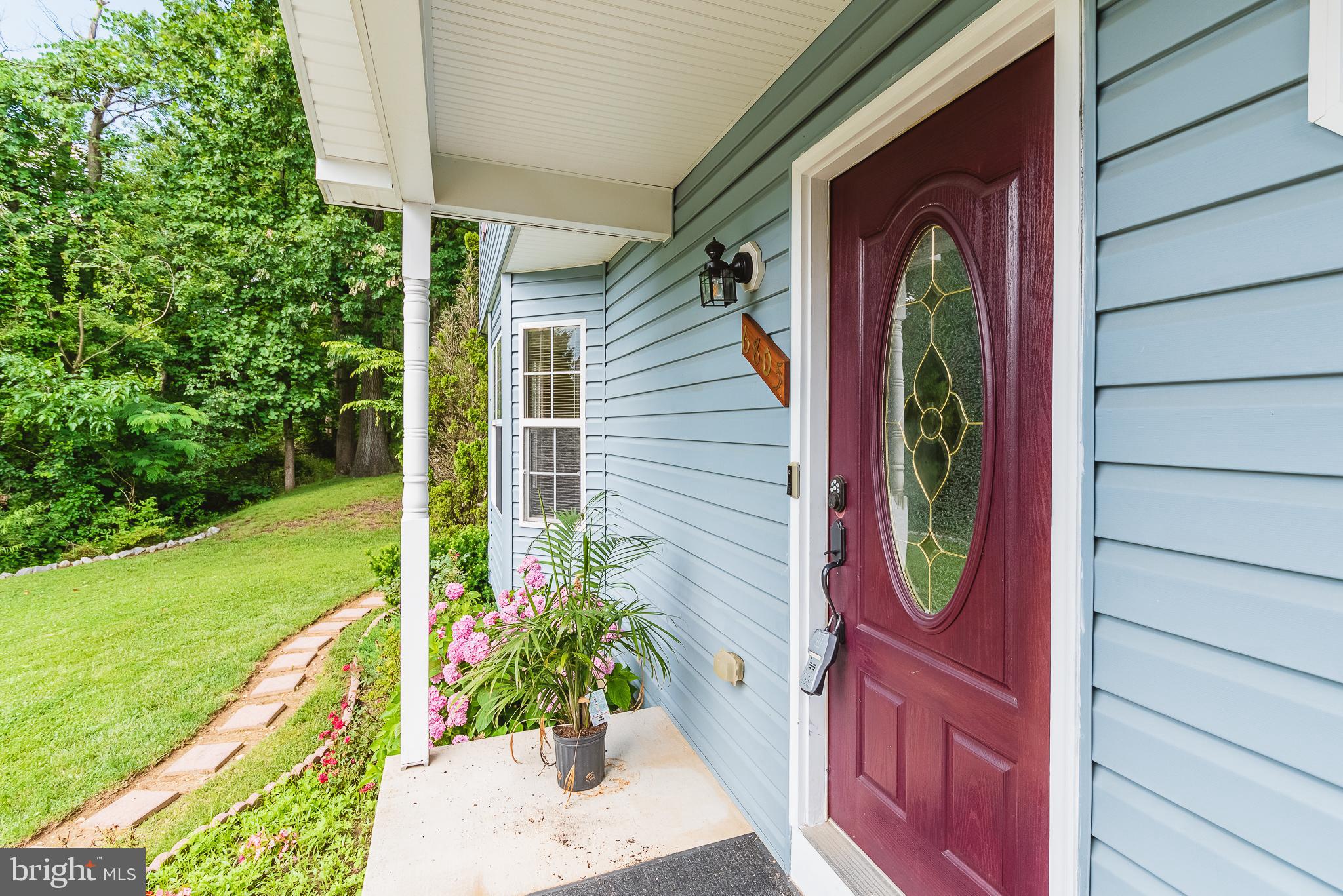 TRUMP WOODS - Residential