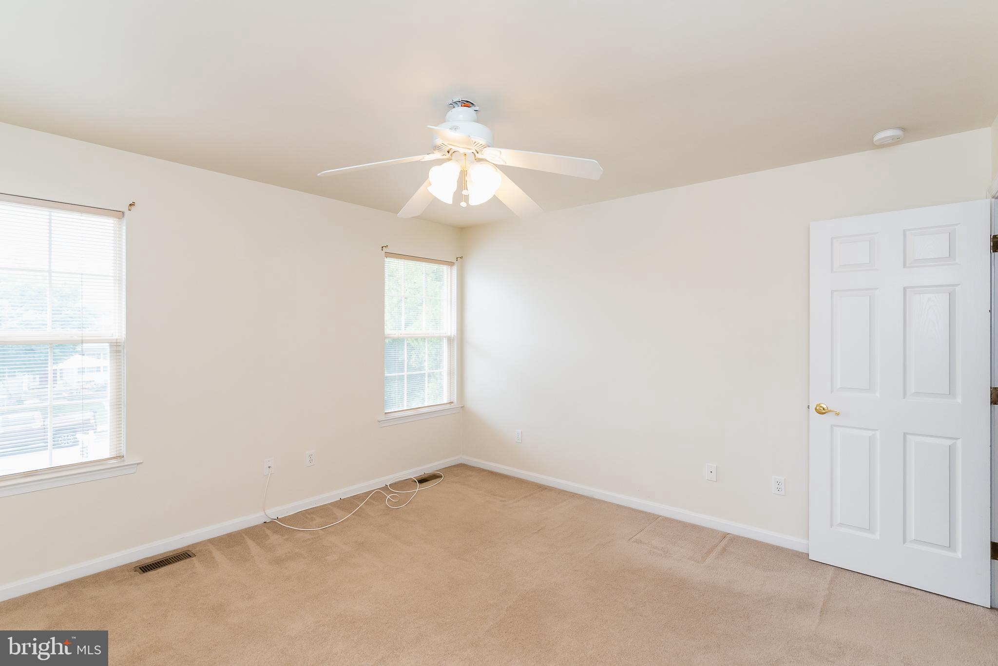 TRUMP WOODS - Residential