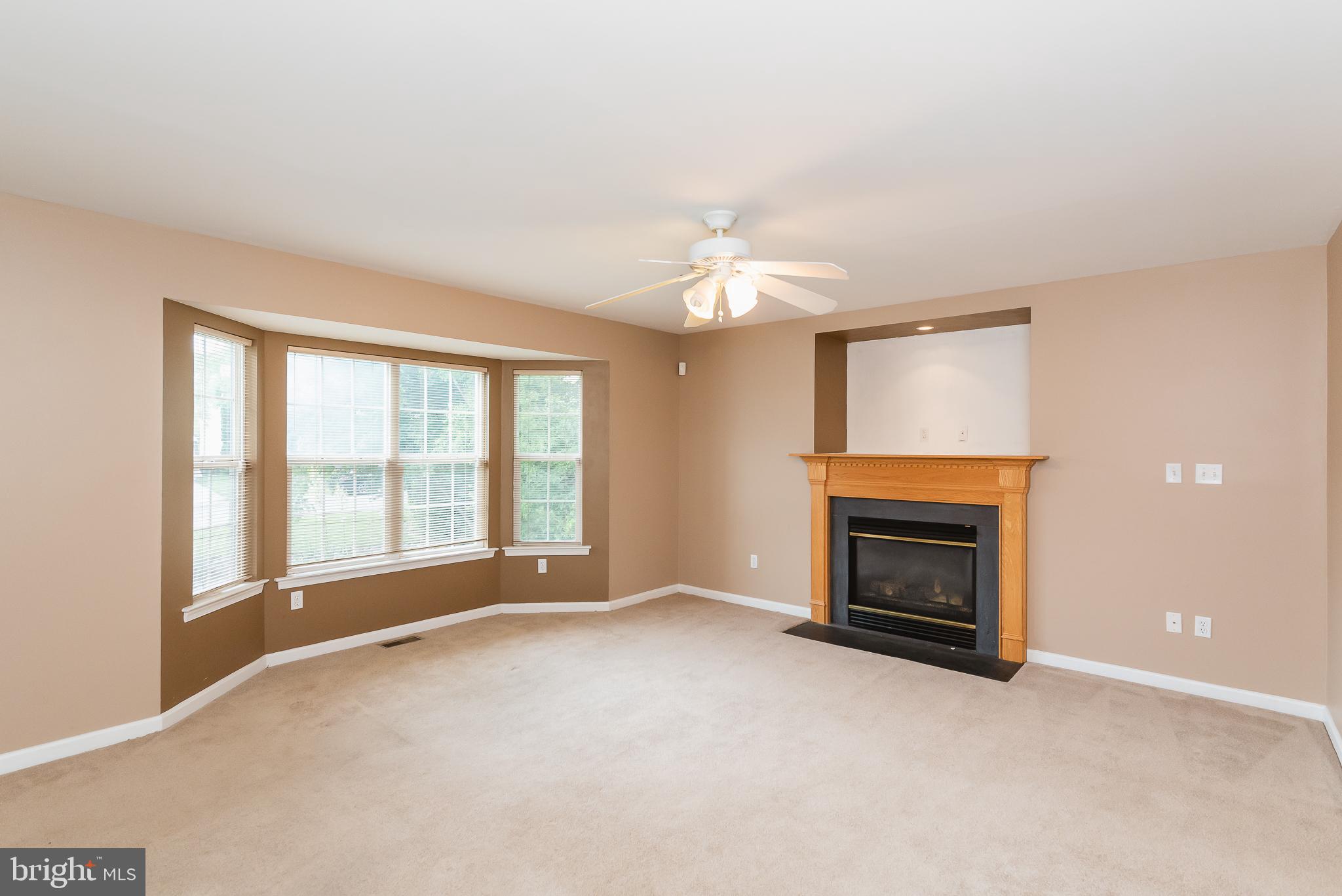 TRUMP WOODS - Residential