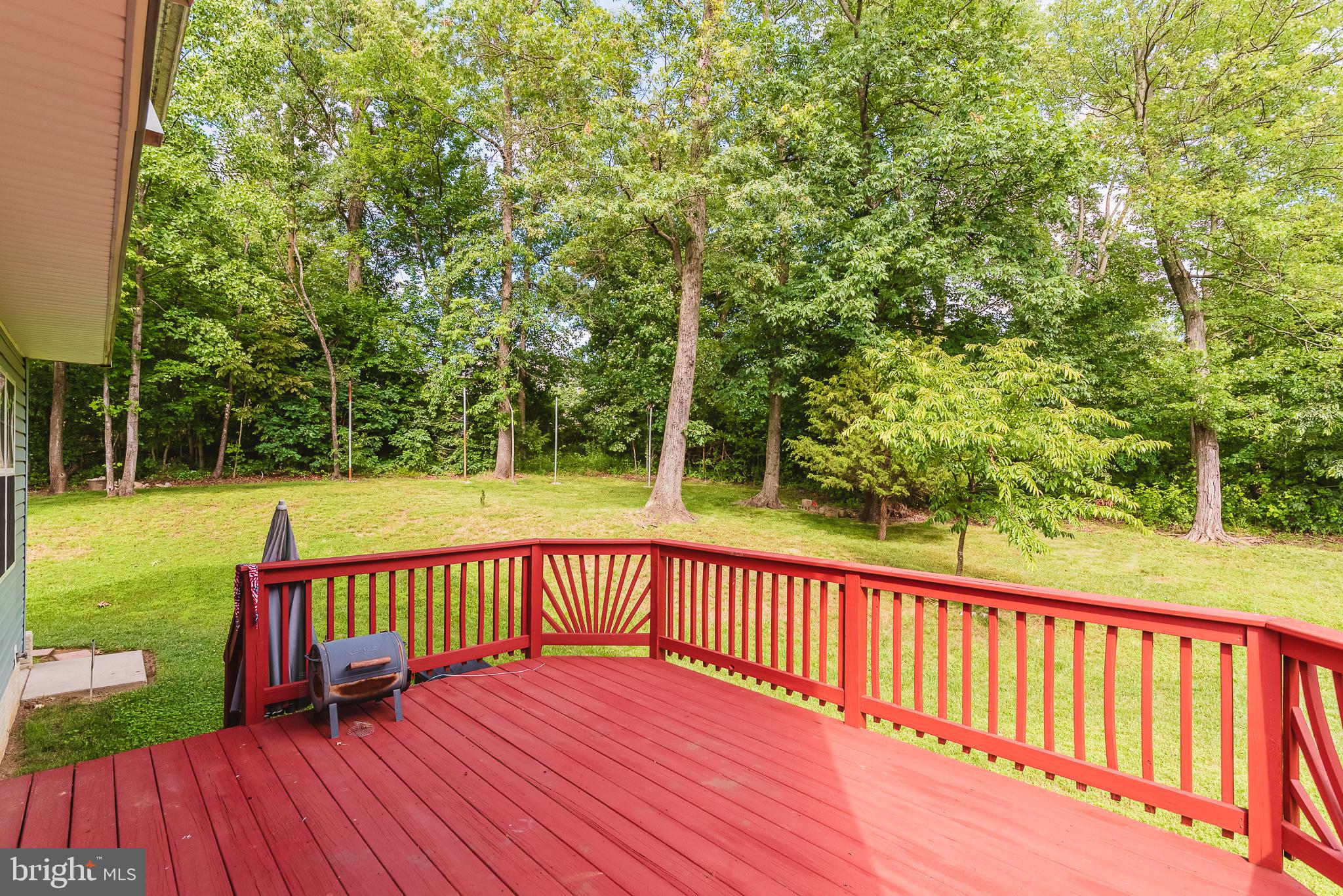 TRUMP WOODS - Residential