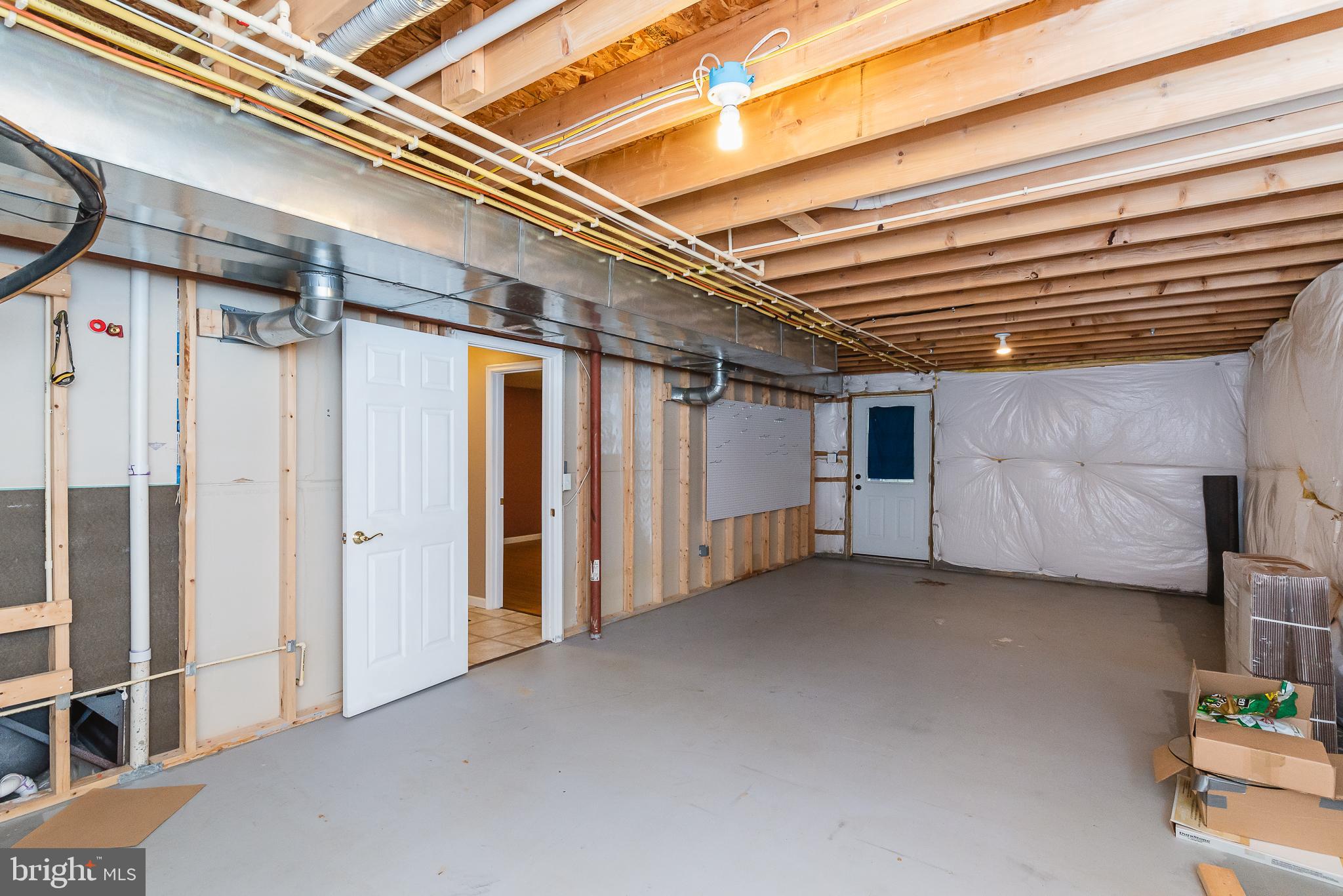 TRUMP WOODS - Residential