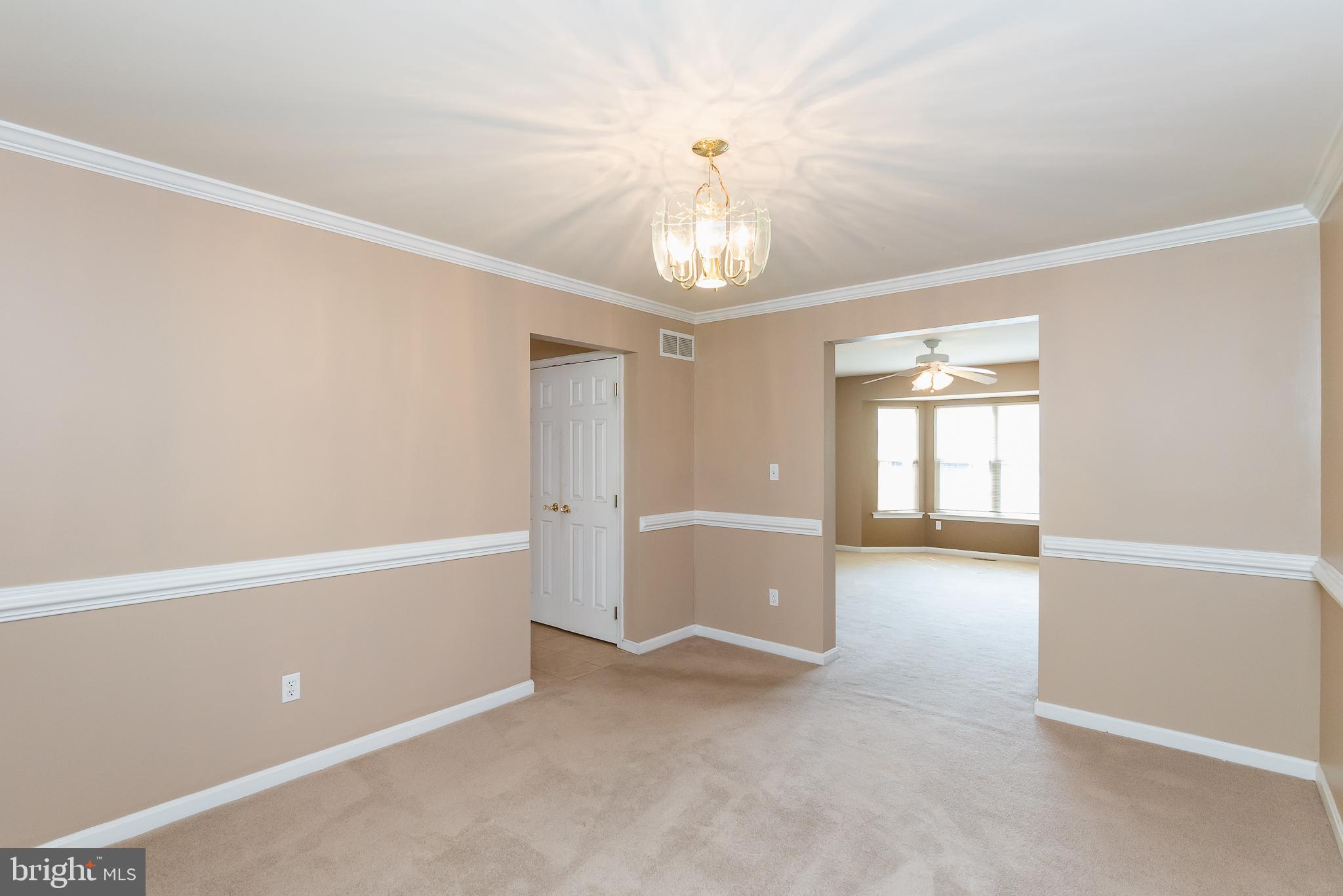 TRUMP WOODS - Residential