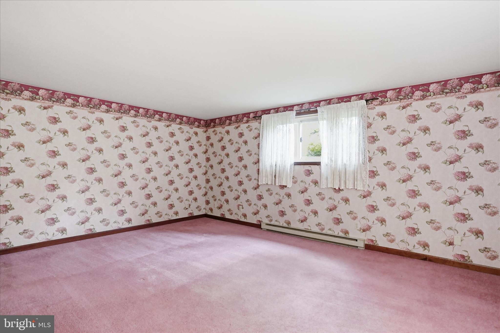 LAURICH TOWN HILL ESTATES - Residential