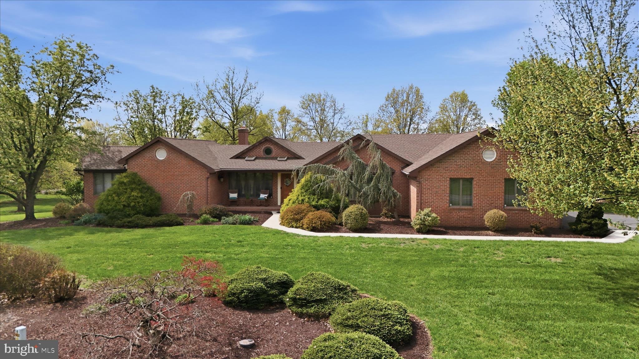 LAURICH TOWN HILL ESTATES - Residential