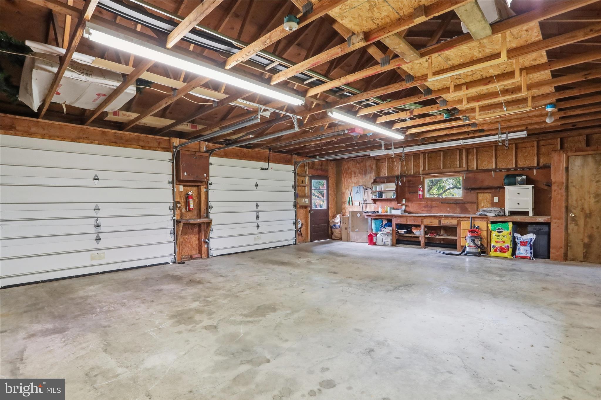 LAURICH TOWN HILL ESTATES - Residential