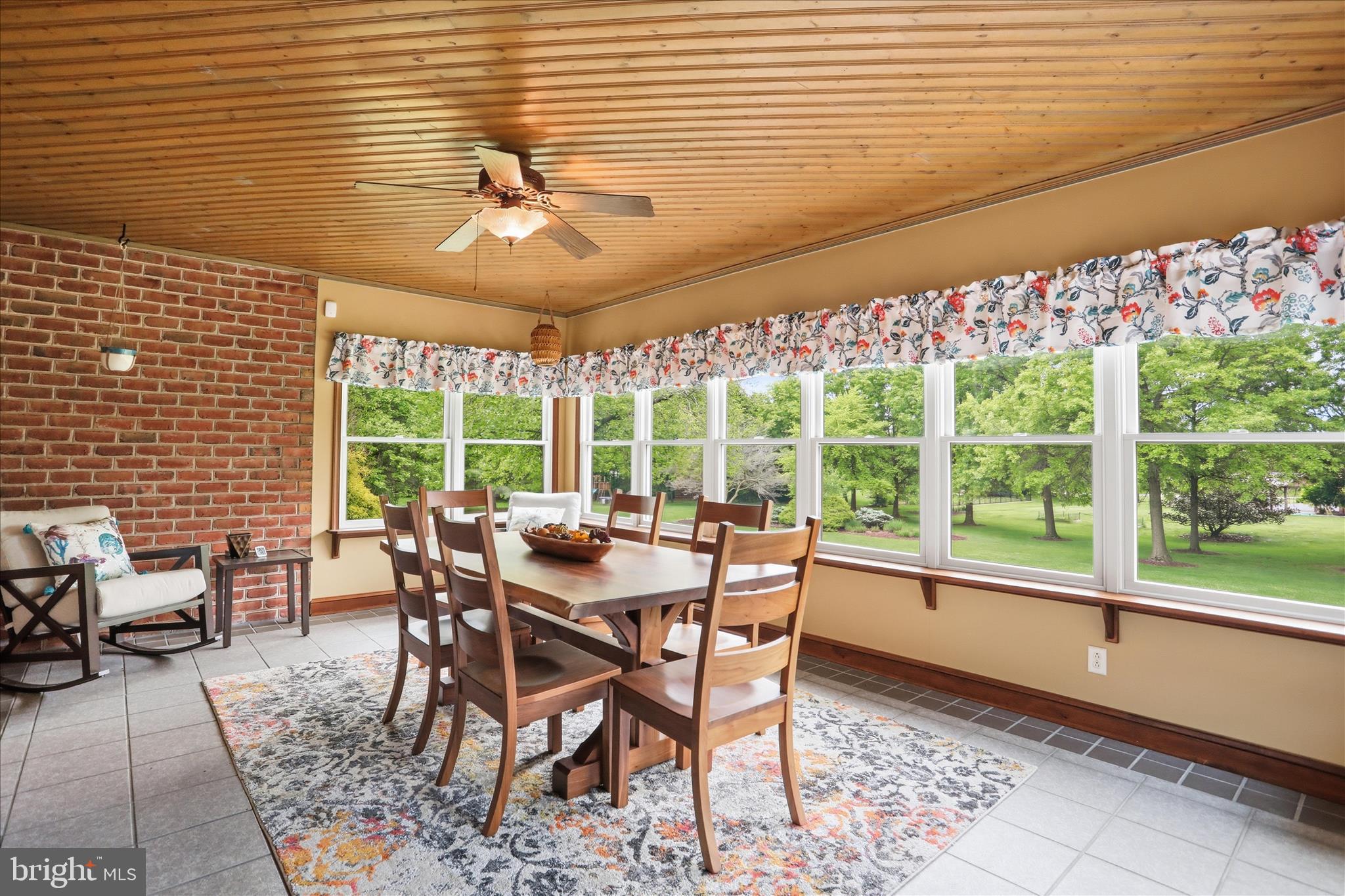 LAURICH TOWN HILL ESTATES - Residential