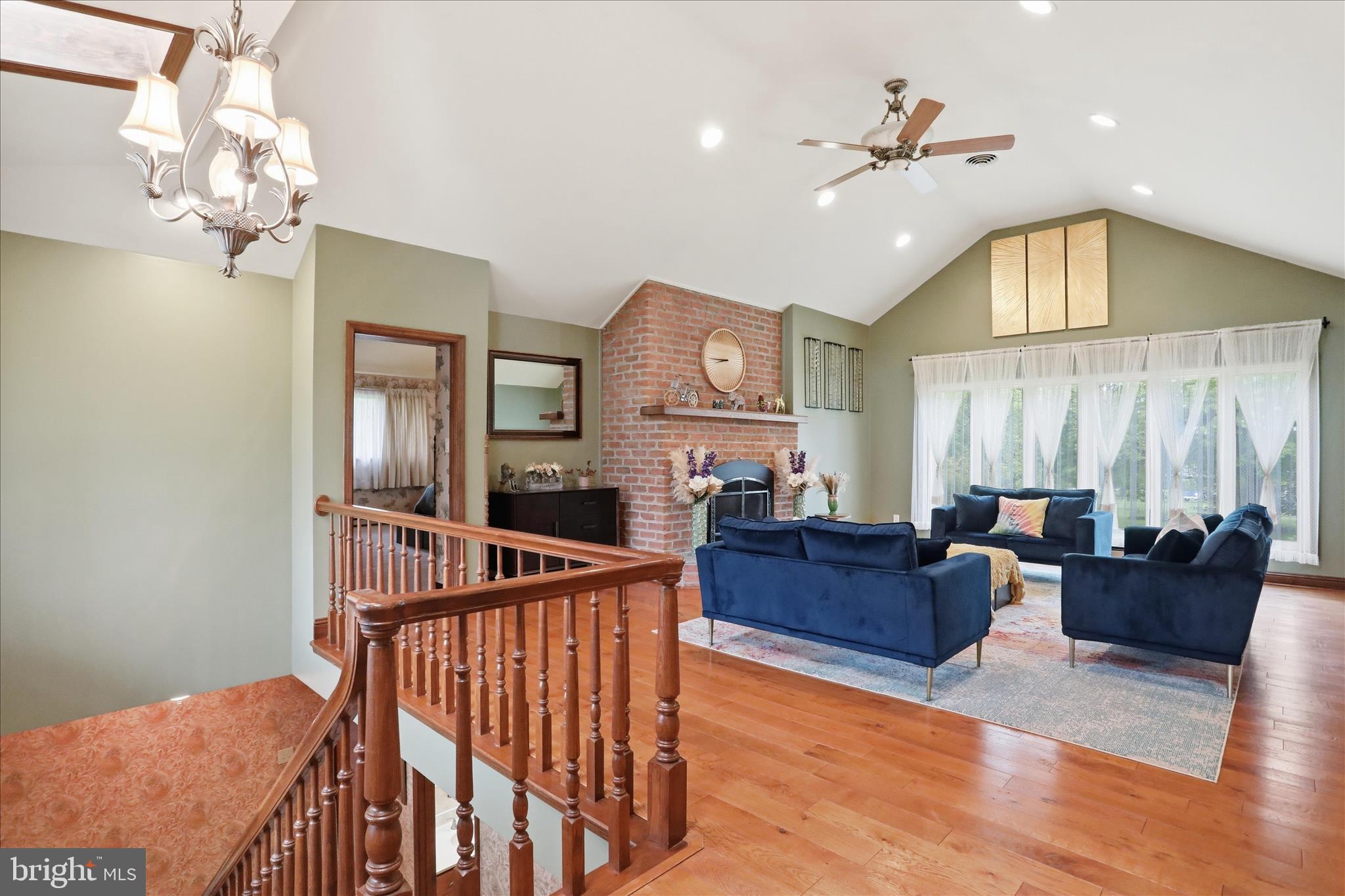 LAURICH TOWN HILL ESTATES - Residential