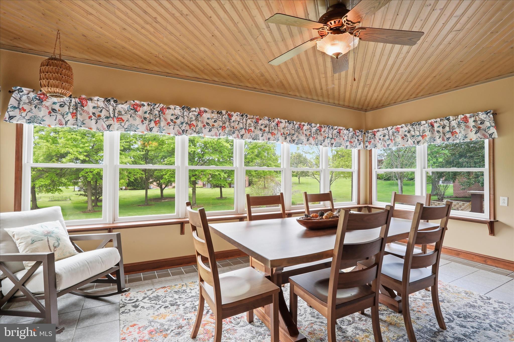 LAURICH TOWN HILL ESTATES - Residential