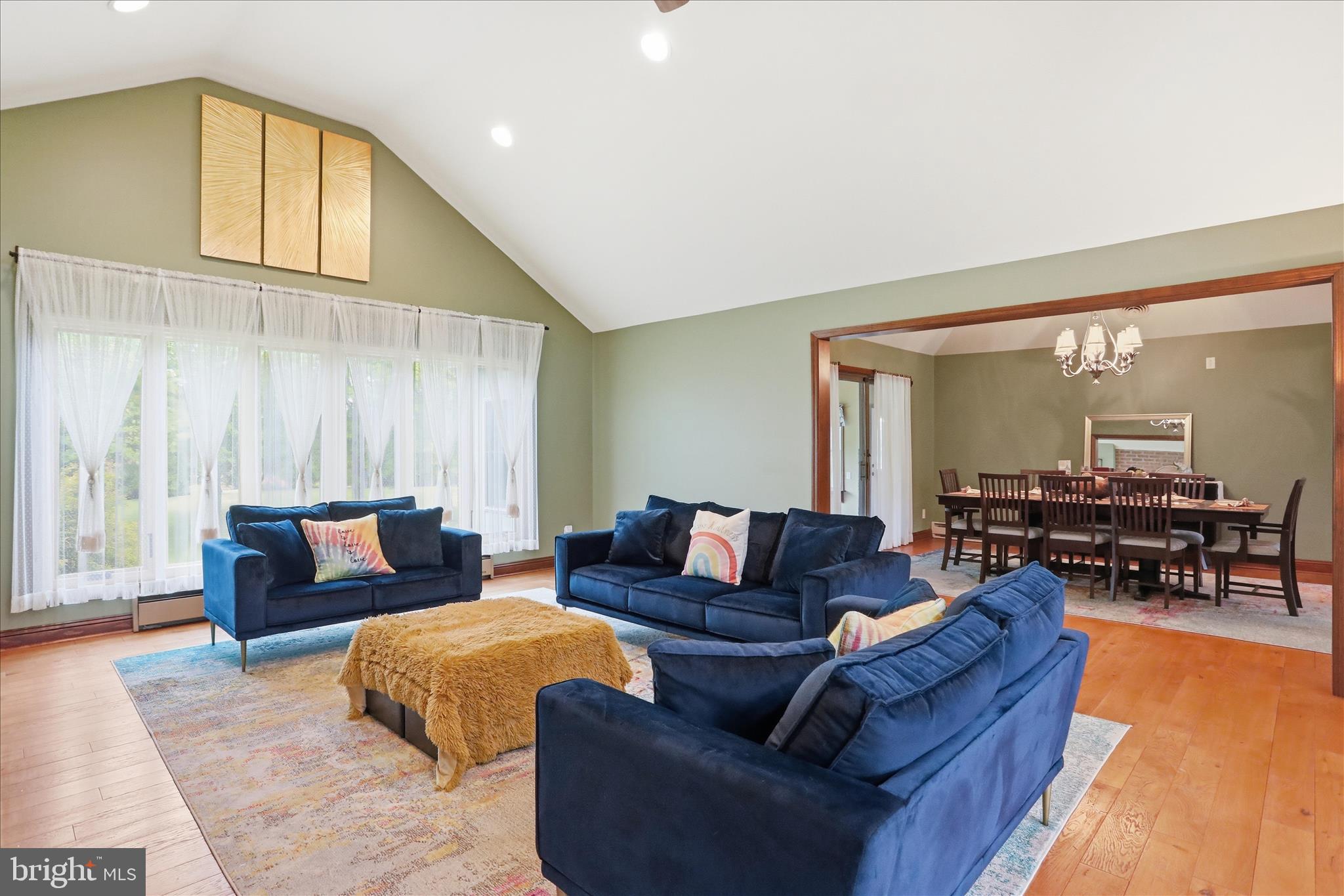 LAURICH TOWN HILL ESTATES - Residential