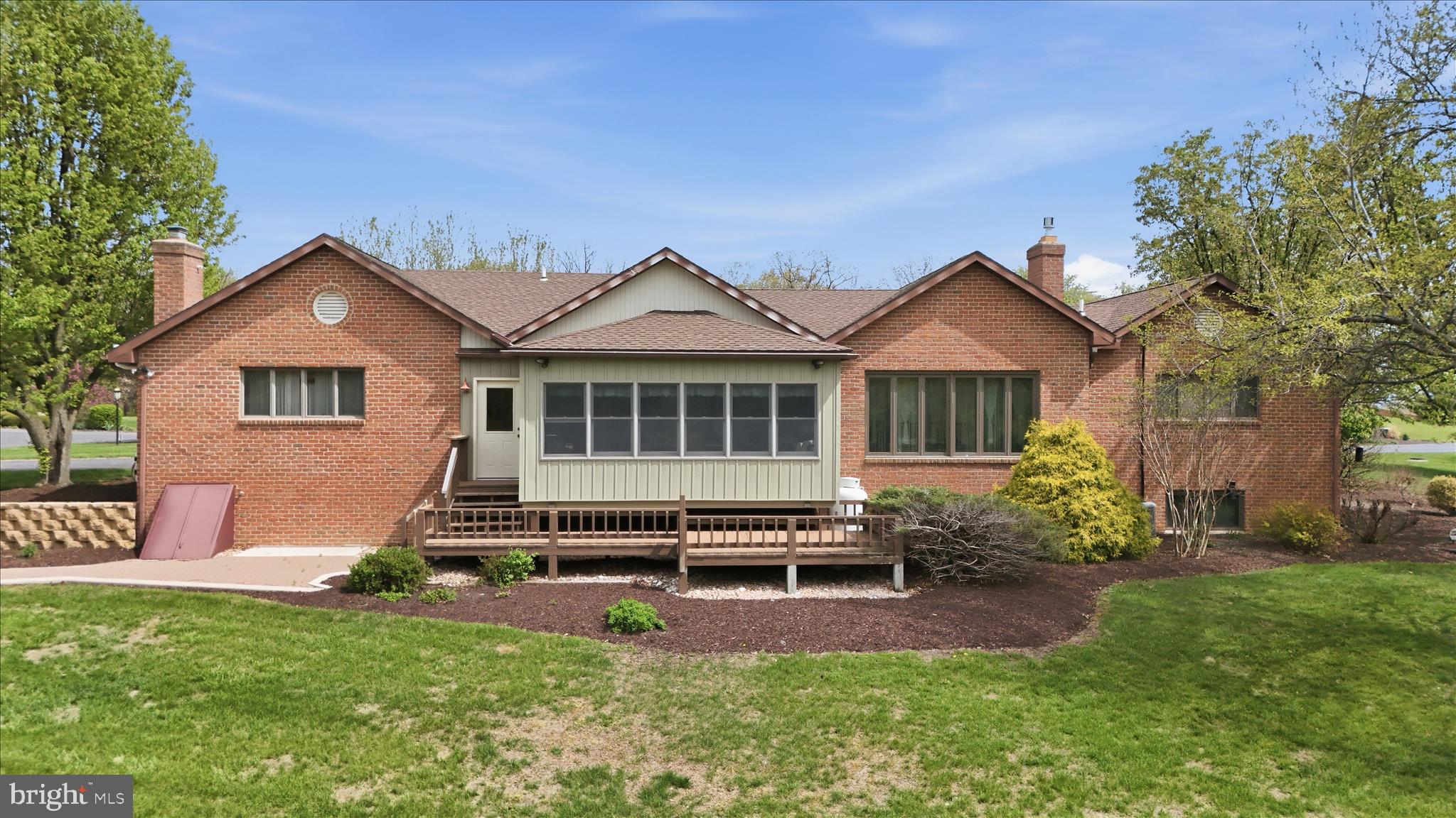 LAURICH TOWN HILL ESTATES - Residential