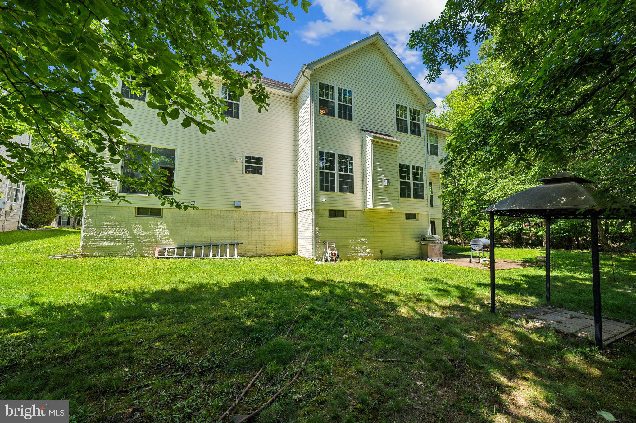 CHELTENHAM KNOLLS - Residential