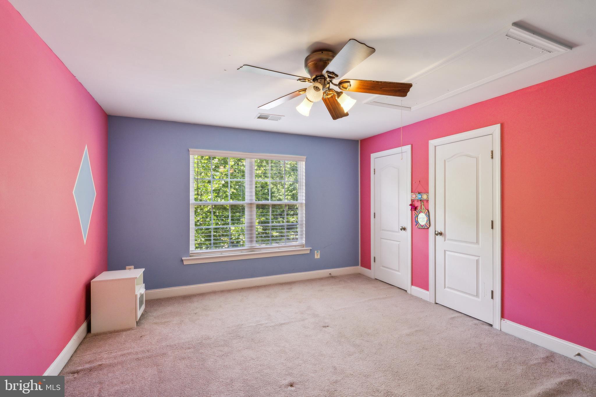 CHELTENHAM KNOLLS - Residential