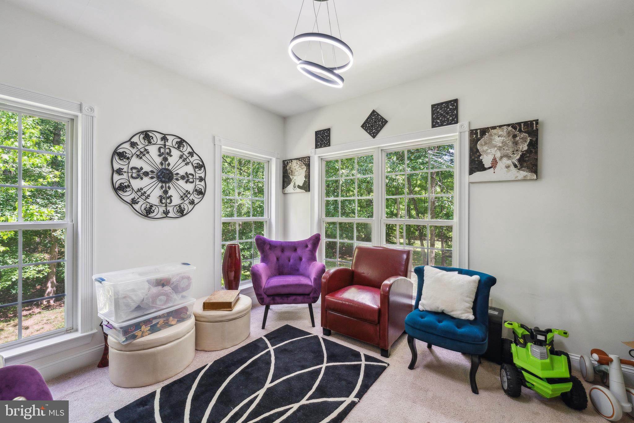 CHELTENHAM KNOLLS - Residential